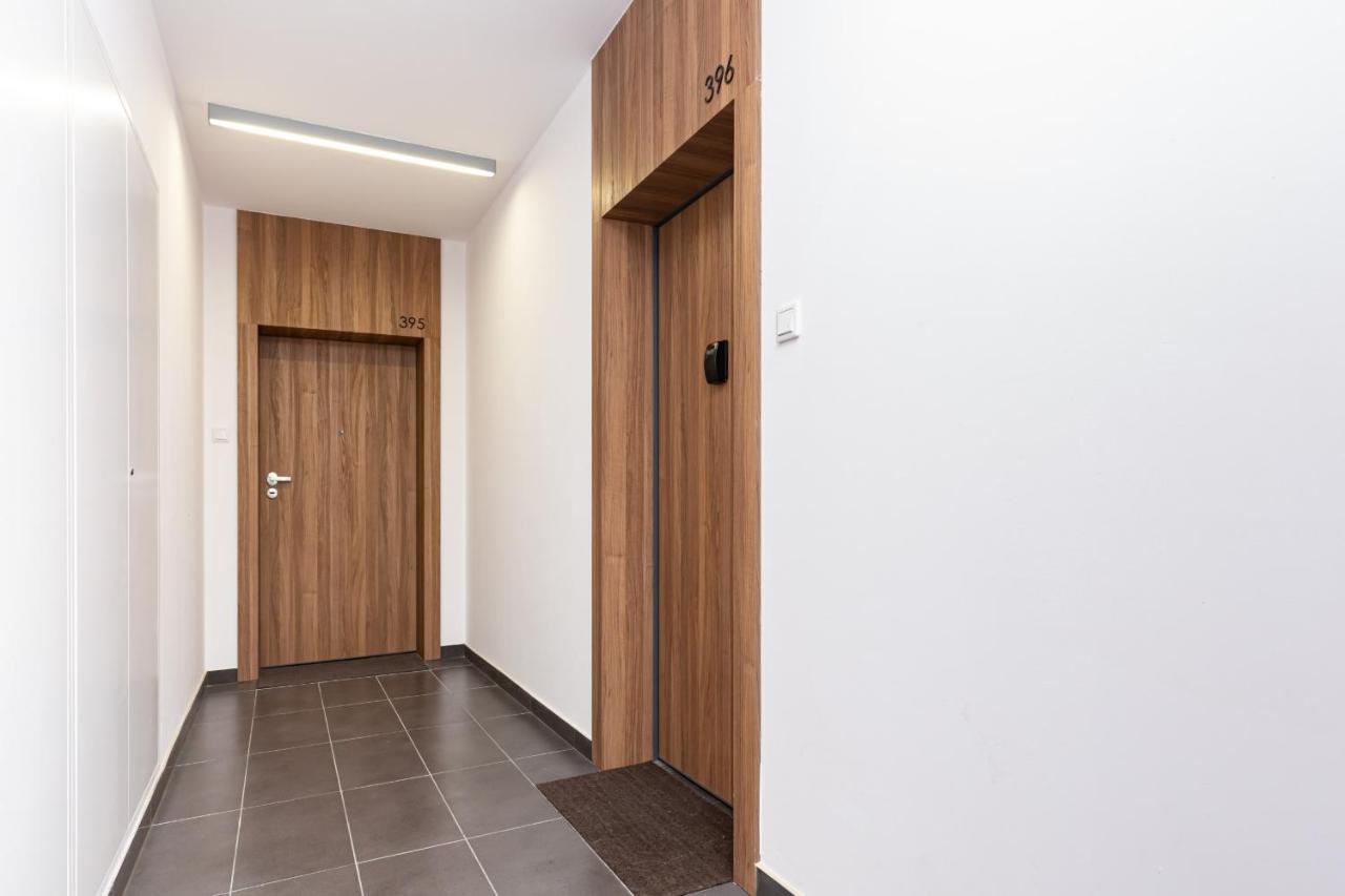 Apartments Varsovia Kasprzaka By Noclegi Renters Kültér fotó