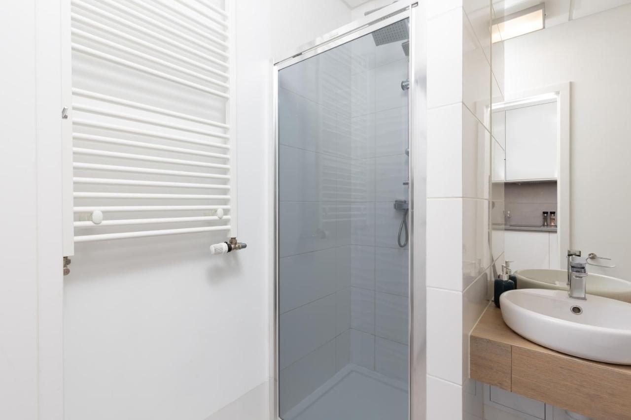 Apartments Varsovia Kasprzaka By Noclegi Renters Kültér fotó